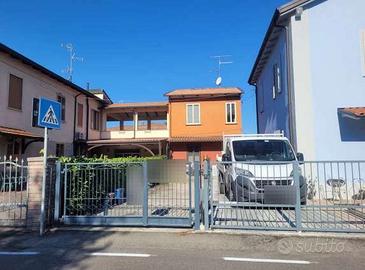 Porzione di casa a Sant'Agata Bolognese (BO)