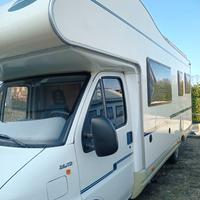 Letto matrimoniale posteriore 6 posti km 75000 Imm