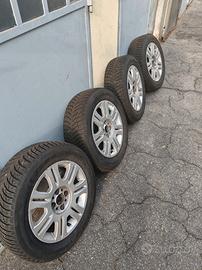 treno di gomme 195/60/15 88T 