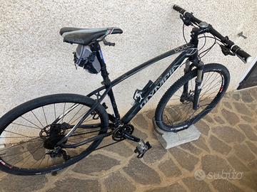 Bici mountain bike con accessori
