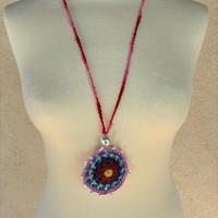 collana donna lavorata all'uncinetto in cotone 