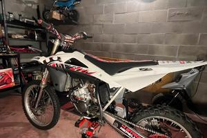 HUSQVARNA Wr 125 TARGATA