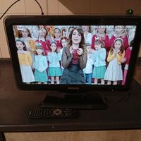 TV Philips colore fonsiona perfetto con antenna 