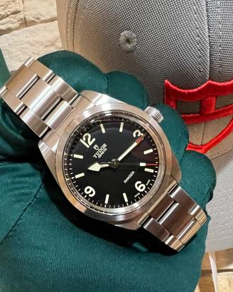 Tudor Ranger NUOVO “Interessante ” - 15% Leggi 👇🏻