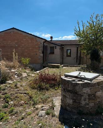 CASA IN PIETRA 123mq + TERRENI 2680mq + RUDERI