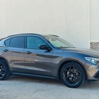 Alfa Romeo Stelvio 2.2 Turbodiesel 160 CV AT8 RWD 