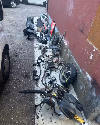 Pezzi di ricambio aprili sr 50 smembro ricambi