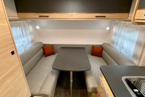 Caravelair 386 Style '24 Roulotte pari al nuovo