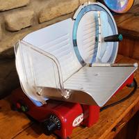 Affettatrice rossa RGV