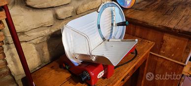 Affettatrice rossa RGV