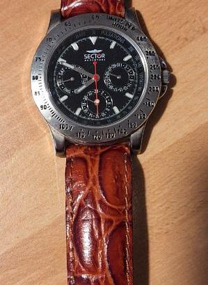 OROLOGI SECTOR ADVENTURE ANNI 90