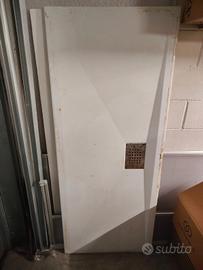 Piatto doccia con box