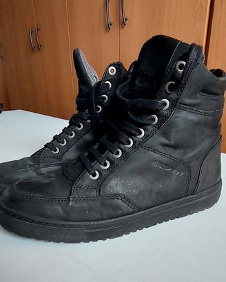 scarpe moto rev'it