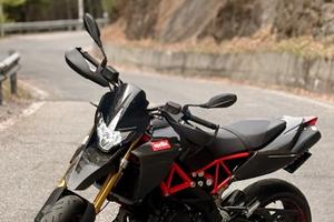 Aprilia dorsoduro 900