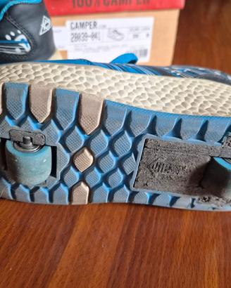 scarpe con rotelle 