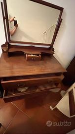 Mobile antiquariato