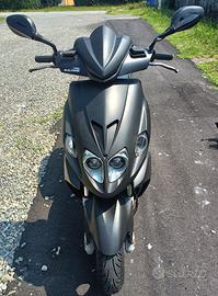 Phanton  F12 R  LC