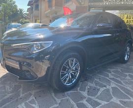 Alfa Romeo Stelvio 2.2 Turbodiesel 210 CV AT8 Q4 E