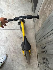 Bicicletta stricker senza pedali
