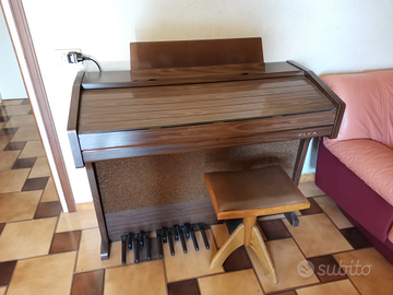 Organo in noce con sgabello