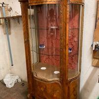 vetrina antica, bombata, meta' '900