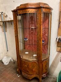 vetrina antica, bombata, meta' '900