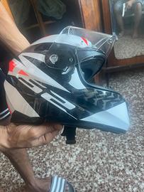 casco per moto 