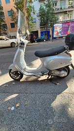 Piaggio vespa LX 150
