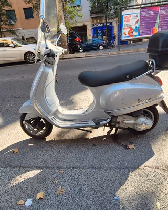 Piaggio vespa LX 150