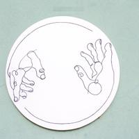 Disegno legno. Mano per mano Michelangelo Yin Yang