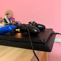 PlayStation 4 slim 500 Gb con 2 joystick