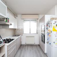 TRILOCALE CON GARAGE E CANTINA