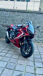 CBR 650R A2 ( a libretto )