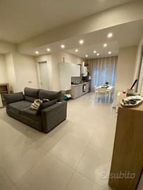 Obelischi - nuovo 2v arredato con p.auto