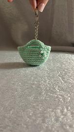 Portachiavi con borsetta all’uncinetto
