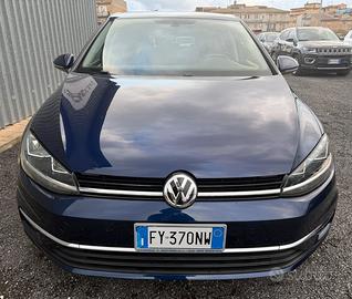Volkswagen Golf 2.0 TDI DSG 150CV