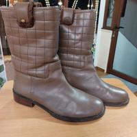 Stivali I love Moschino in pelle marrone N°40