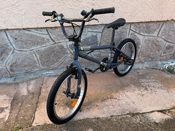 Bicicletta Bmx 300 btwin