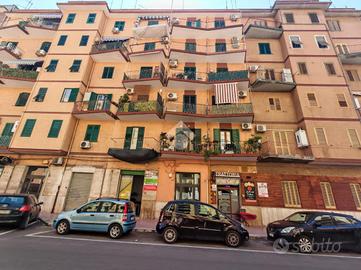 2 LOCALI A TARANTO