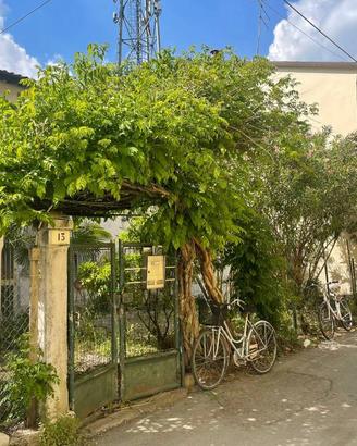 Casa indipendente di 107 m² con 5 locali a Massa L
