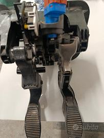 GRUPPO PEDALIERA FRIZIONE E FRENO FIAT 500 1.3 MUL