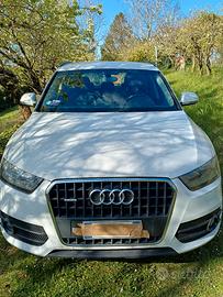 AUDI Q3 tfsi