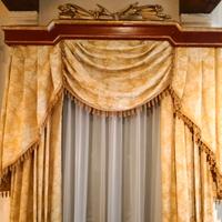 1 mantovana antica con tessuto Rubelli