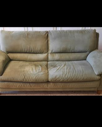 divano natuzzi e pouff