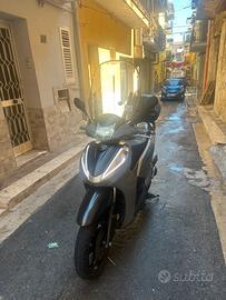 Honda sh 300