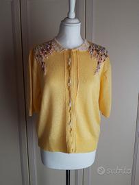 Cardigan vintage con ricami e pizzo