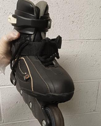 Pattini a rotelle in scarpa