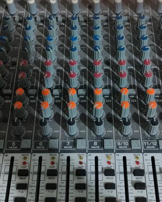 mixer audio behringer xenyx 2442Fx 