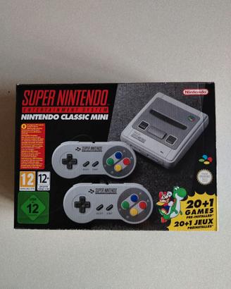 Super Nintendo classic mini nuovo e mai aperto.