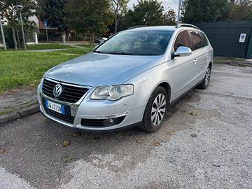 Volkswagen Passat 2.0 TDI Highline DSG Euro5